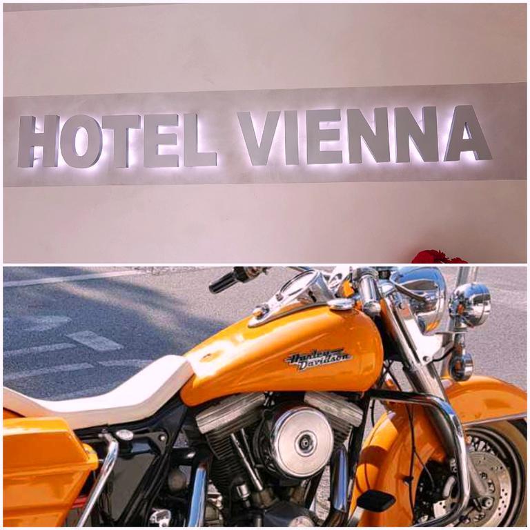 Hotel Vienna Lignano Sabbiadoro Buitenkant foto