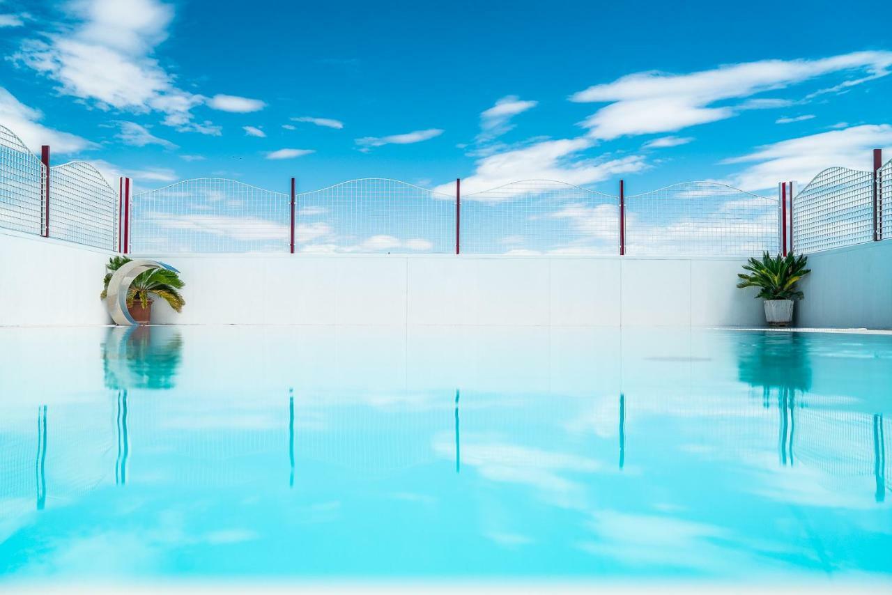 Hotel Vienna Lignano Sabbiadoro Buitenkant foto